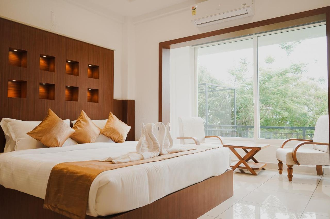Sprise Munnar Resort And Spa Eksteriør billede
